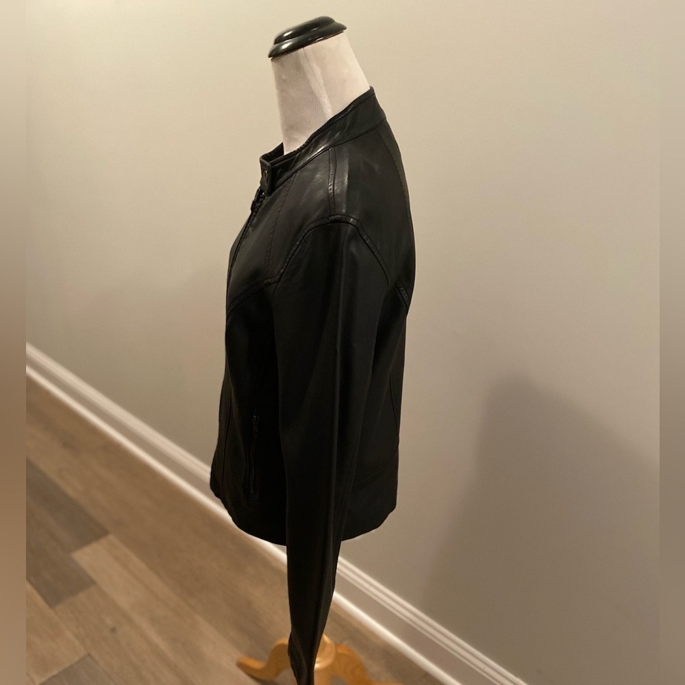 The Limited Women’s Leather Jacket Size Medium - Picture 4 of 7